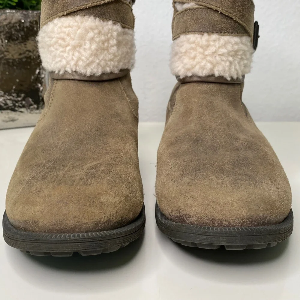 UGG‎ Blayre III Olive Green Suede Leather Shearling Ankle Boots 1095153 Size 7